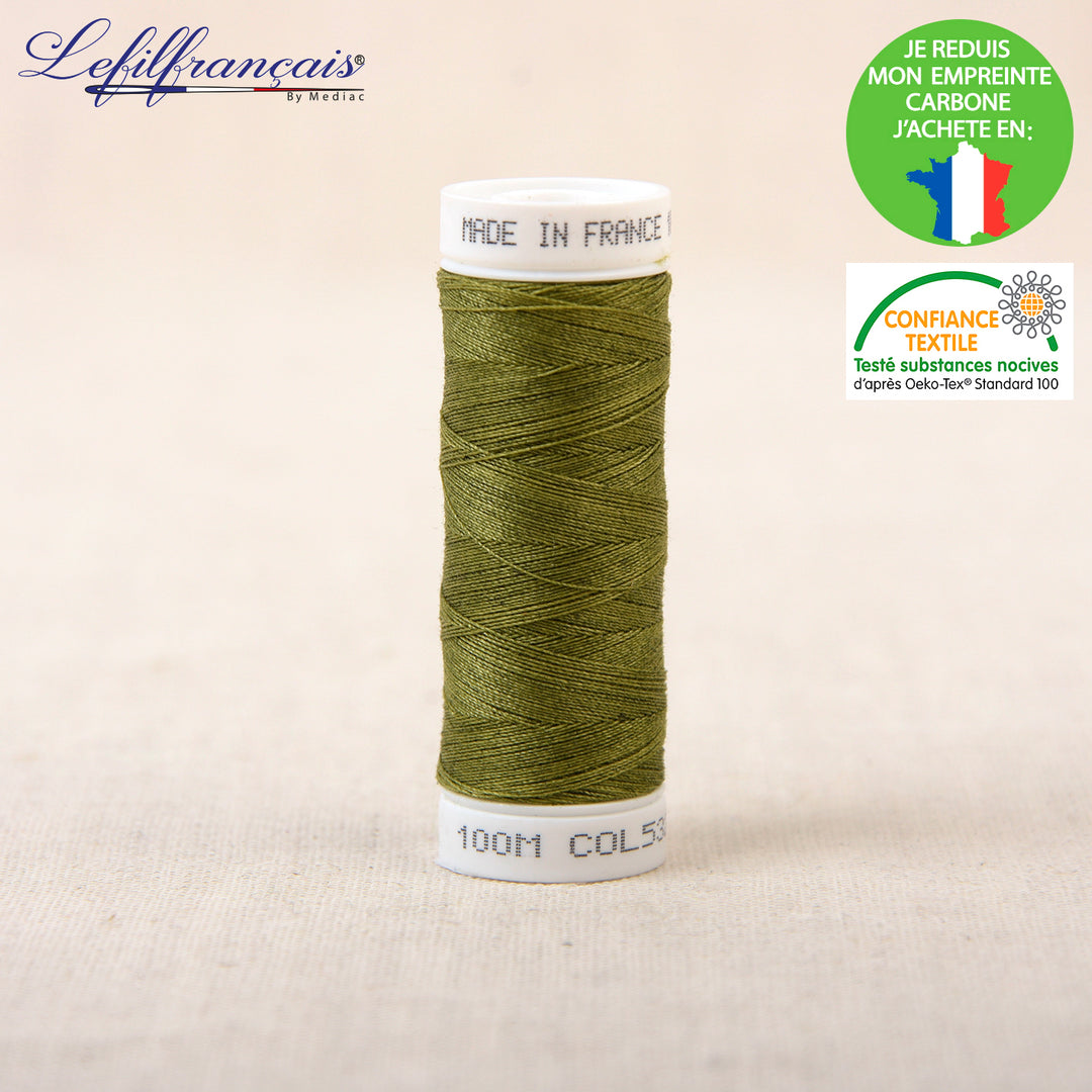 Bobine de fil olive